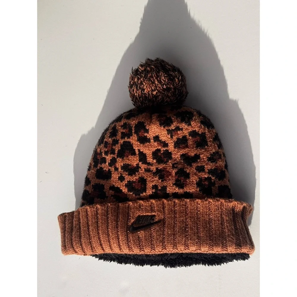 Nike leopard print